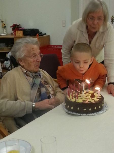 -kXB9nhTN7eOSib1VL4jtOXyxyXKmlpe8wdg96XOeJQ